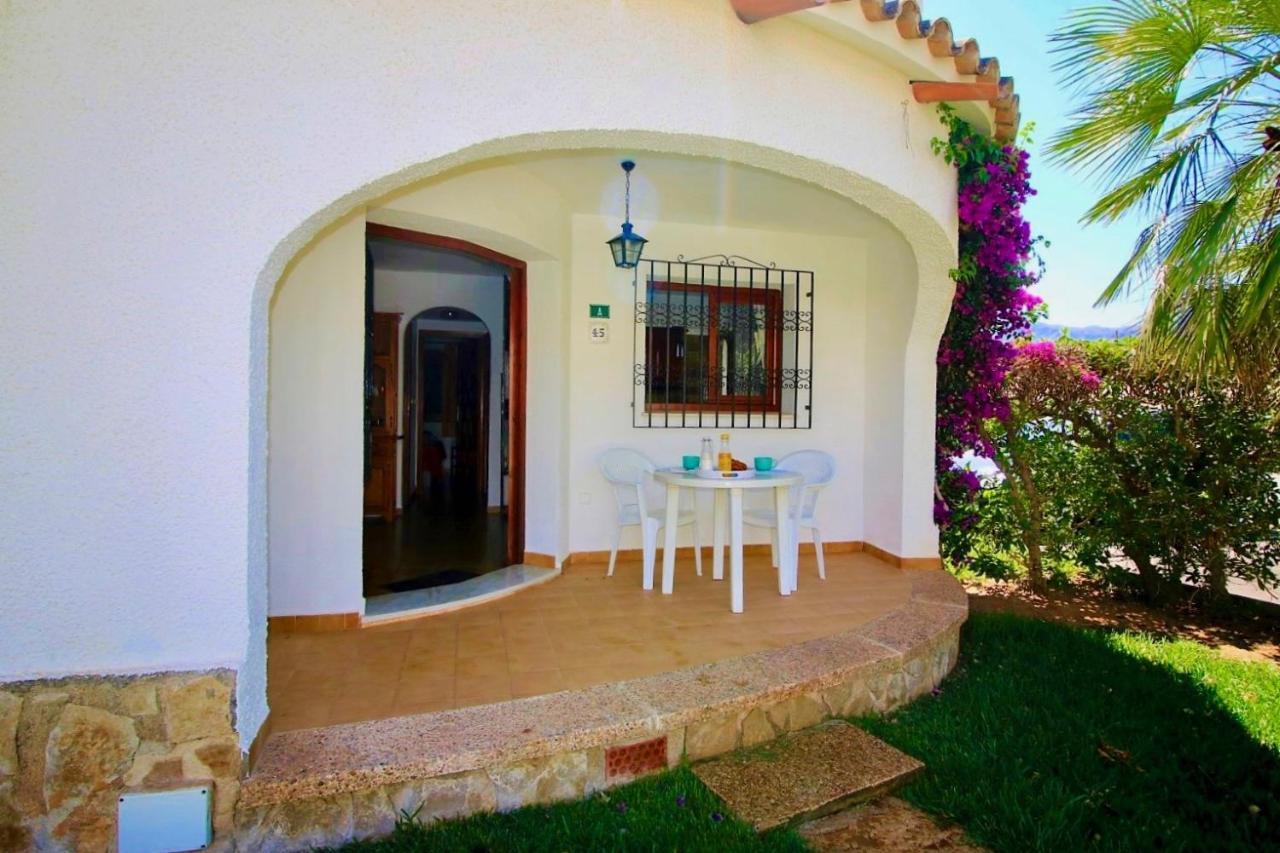 Oasis Parc 45 Villa Denia Exterior photo